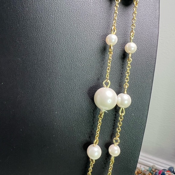 Talbots Faux Glass Pearl Gold Tone Necklace 40” D18 - Picture 2 of 3